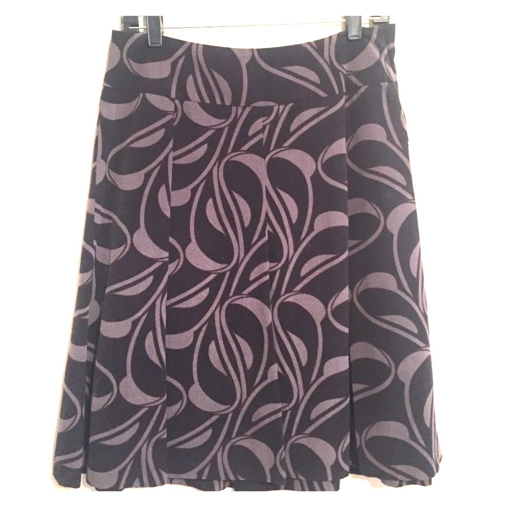 Black and grey pattern skirt